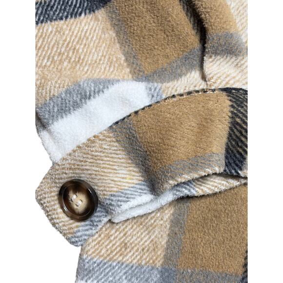 Women's Tan Flannel Plaid Shacket Jacket size Medium - Picture 4 of 8